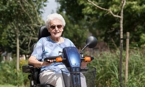 How to Choose the Best Mobility Scooter for the Outdoors
