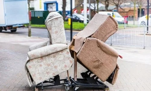 How to Pick the Right Lift Chair for Elderly People